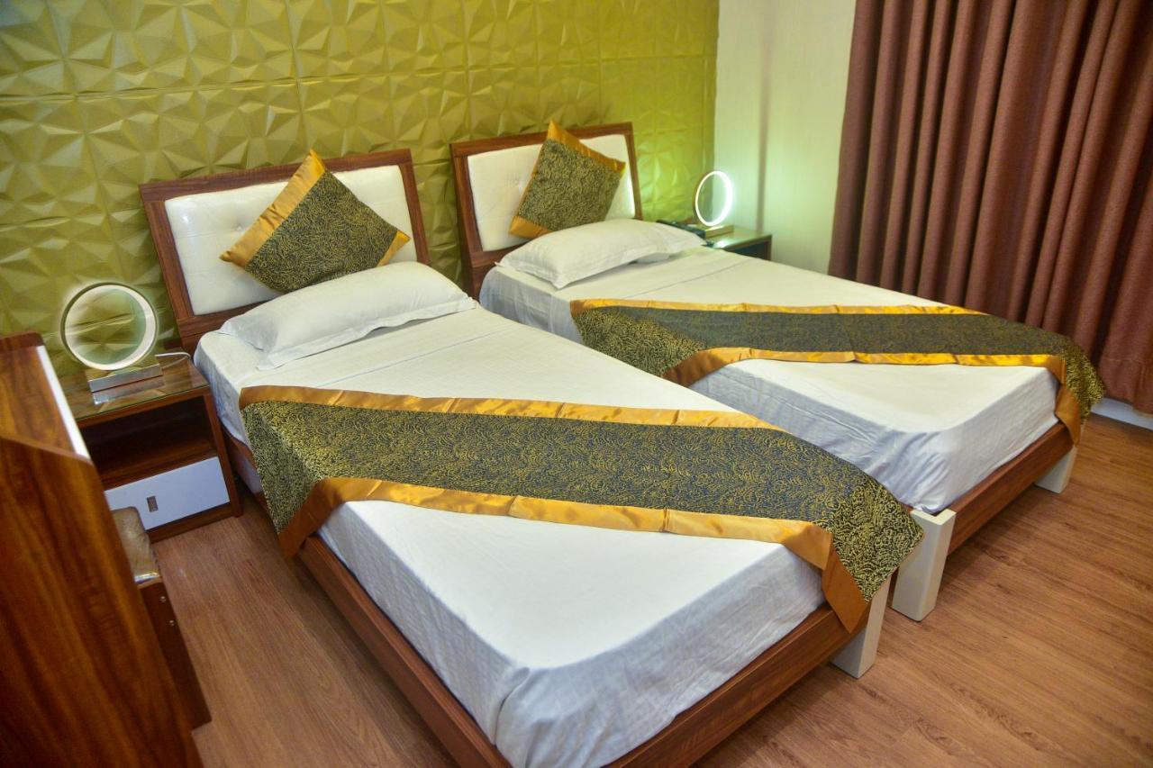 Hotel Blue Sky Kurunegala Exterior photo